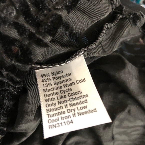 The Limited Women’s Top Blouse M Black Print - Picture 6 of 6